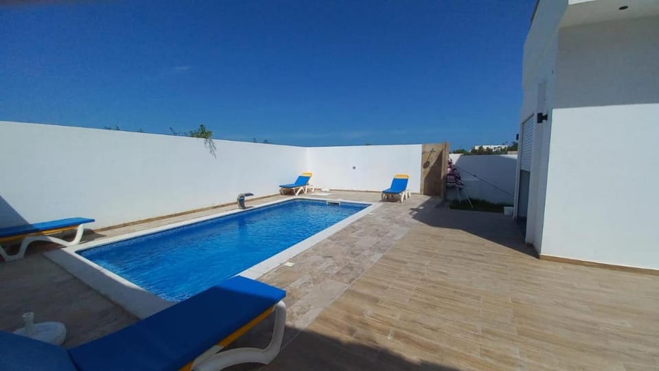 Villa avec piscine, 3 suites, 6lits, à 3min de la plage Villa in Tunisia