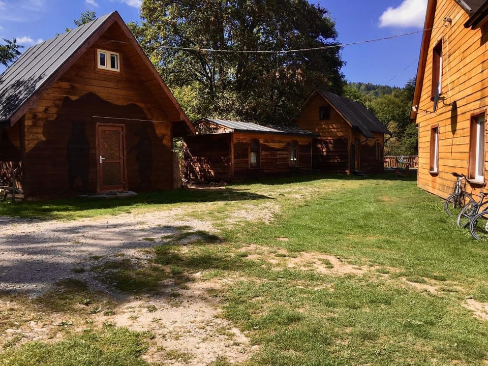 Uroczysko Dwernik Chalet in Poland
