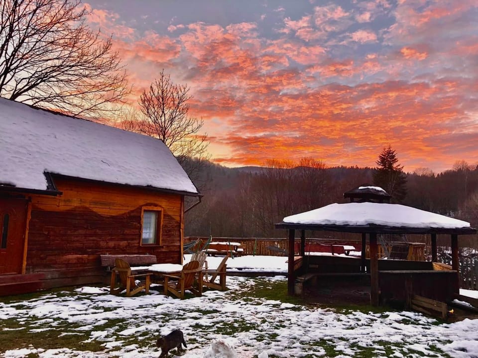 Uroczysko Dwernik Chalet in Poland