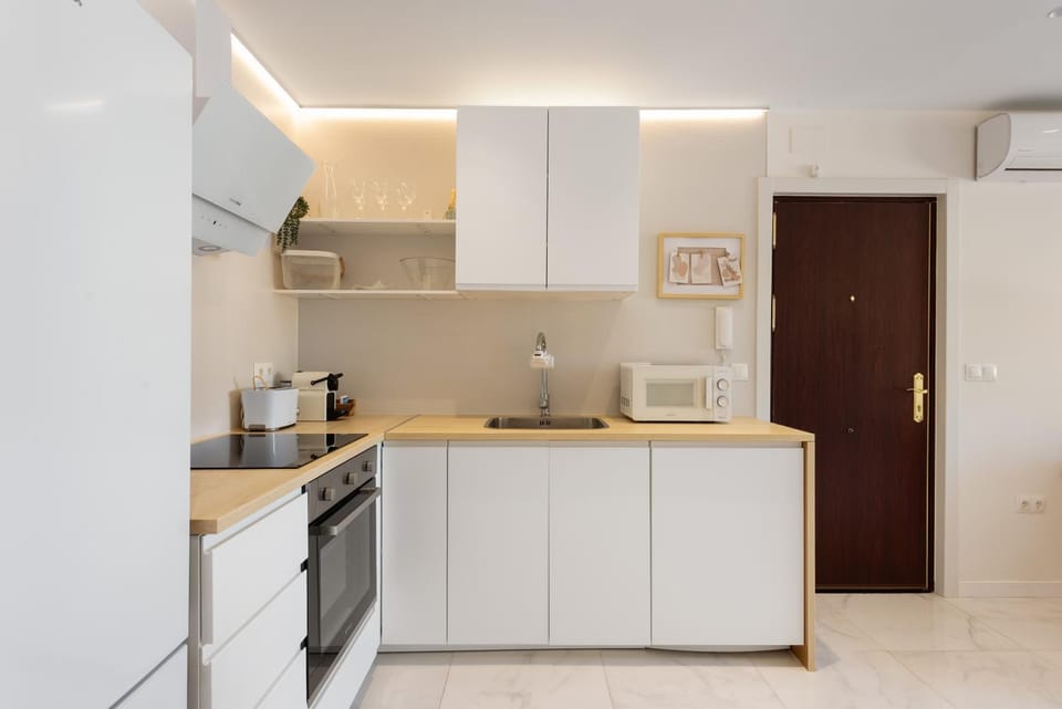 Kitchen or kitchenette, Living room
