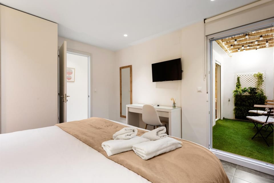 Living room, Bedroom