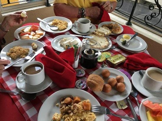 Food and drinks, Food, Breakfast, Continental breakfast, Lunch, Dinner