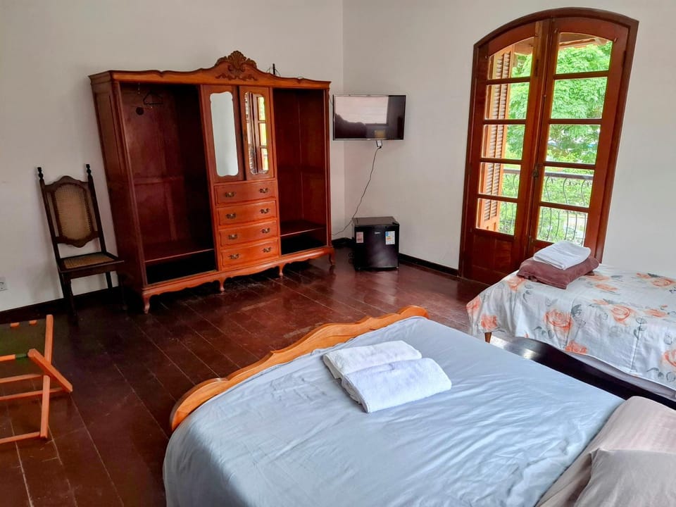 Casa Central Hospedagem Bed and Breakfast in Miguel Pereira