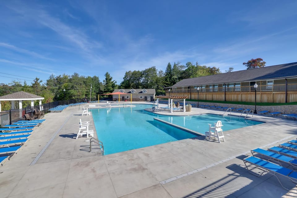 Hot Tub & Lake Beach Access: Tobyhanna Retreat! House in Coolbaugh Township