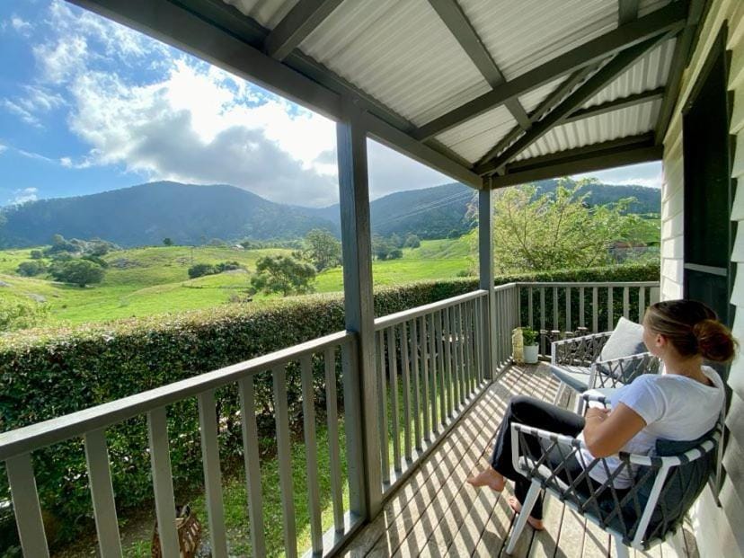 View (from property/room), Balcony/Terrace, Mountain view