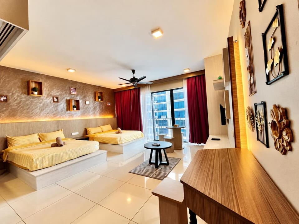 View (from property/room), Living room, Seating area, Dining area