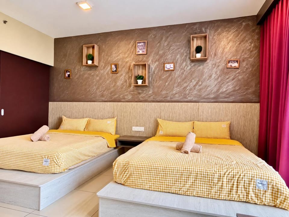 Bed, Bedroom, towels