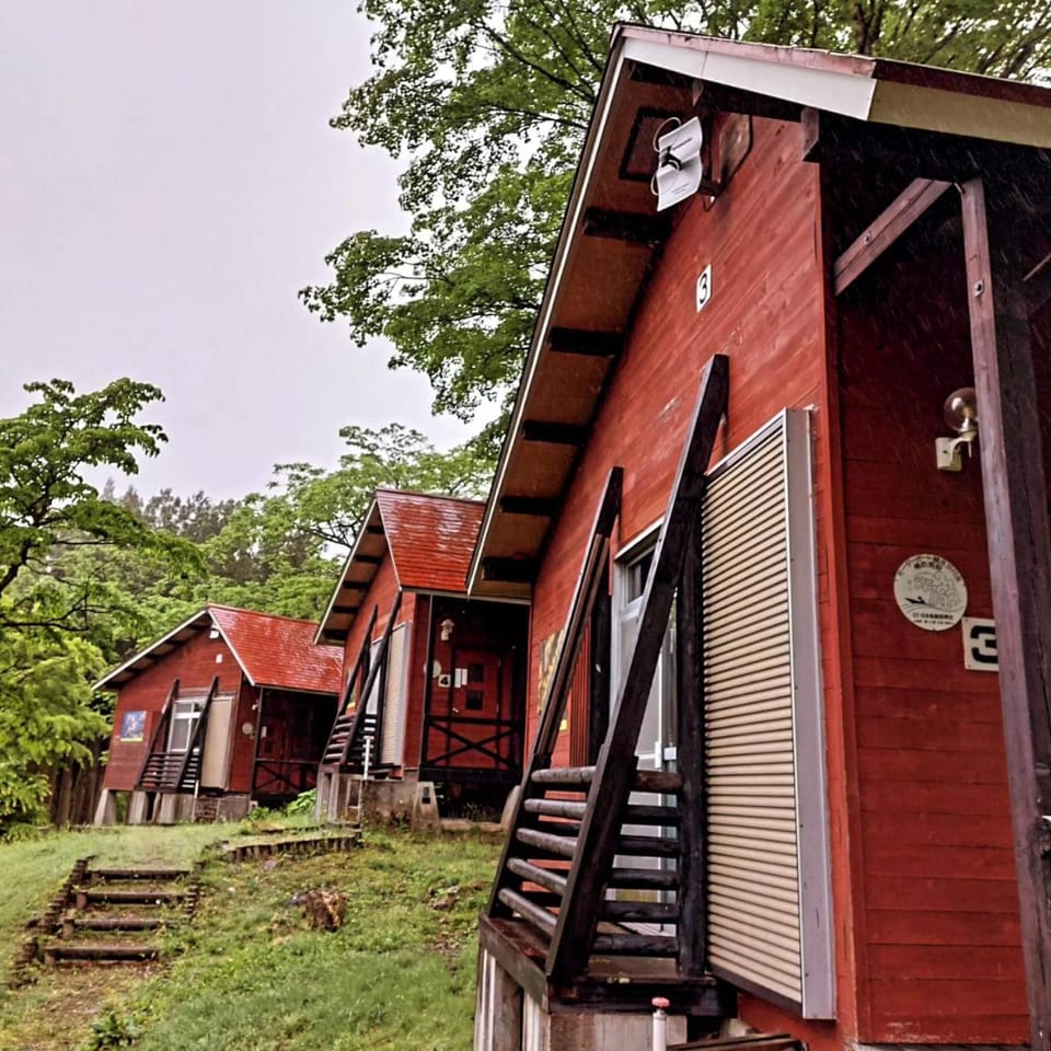キャンプ&リゾート立山山麓家族旅行村 Campground/ 
RV Resort in Japan