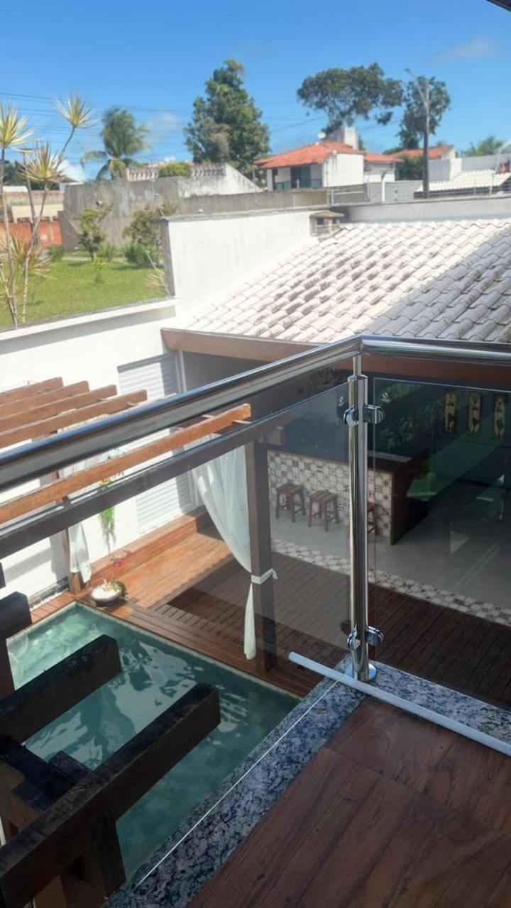 Casa Beija Flor - 03 quartos com suíte, jacuzzi e área de churrasco, luxo totalmente privativa House in State of Bahia