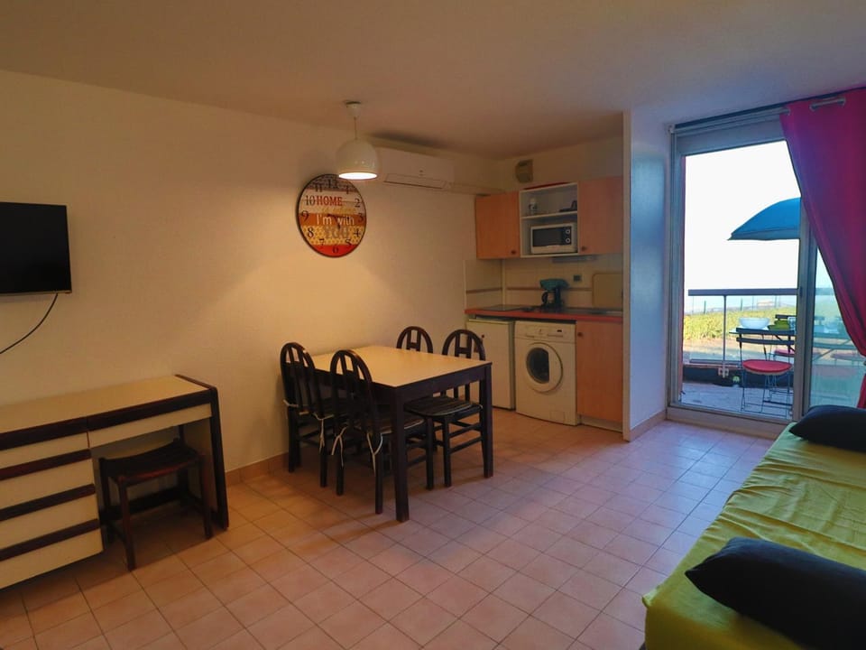Studio cabine climatisé en front de mer avec WIFI - FR-1-472A-305 Cabin in Occitanie
