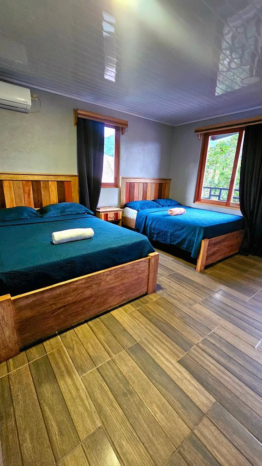 Blasina Beer Hostel Capsule hotel in Boquete