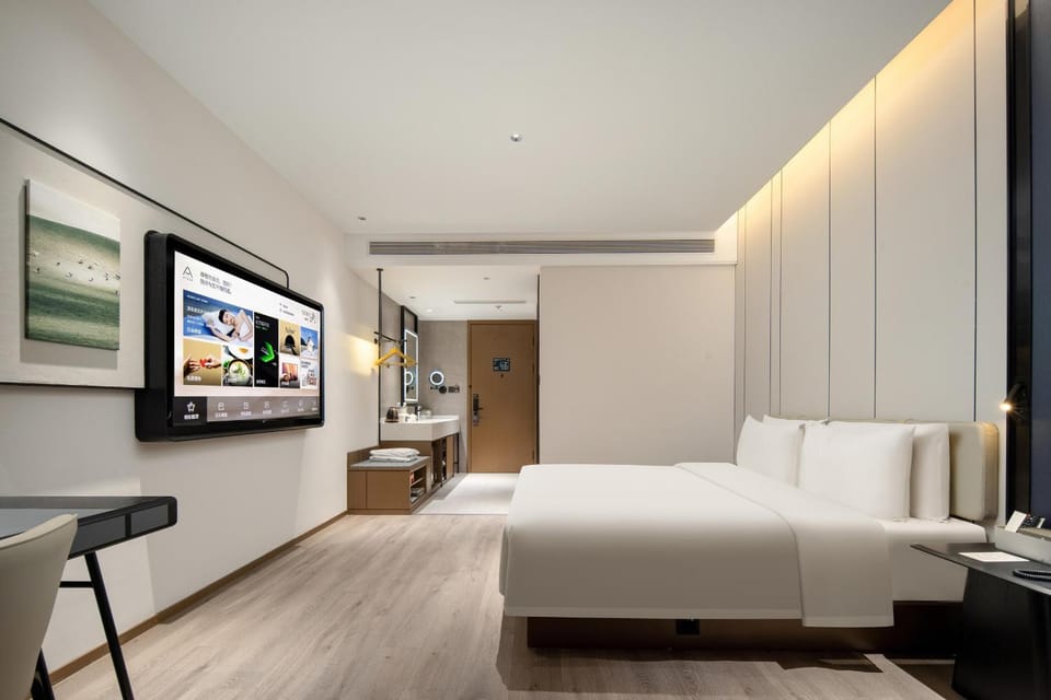 Atour Hotel Shanghai Pudong Airport Zhunan Road Hotel in Shanghai