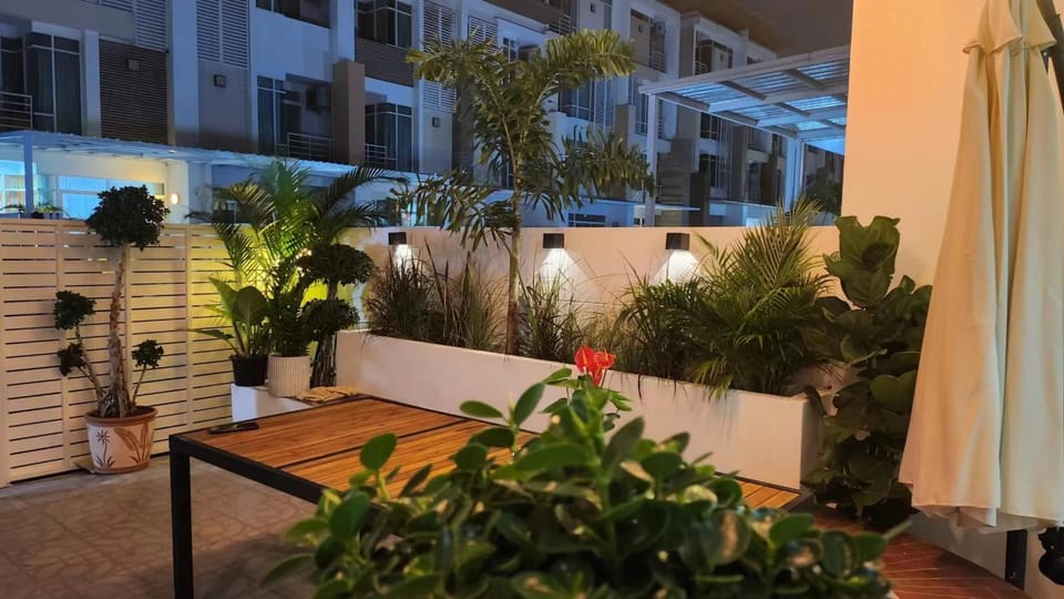 Property building, Garden view