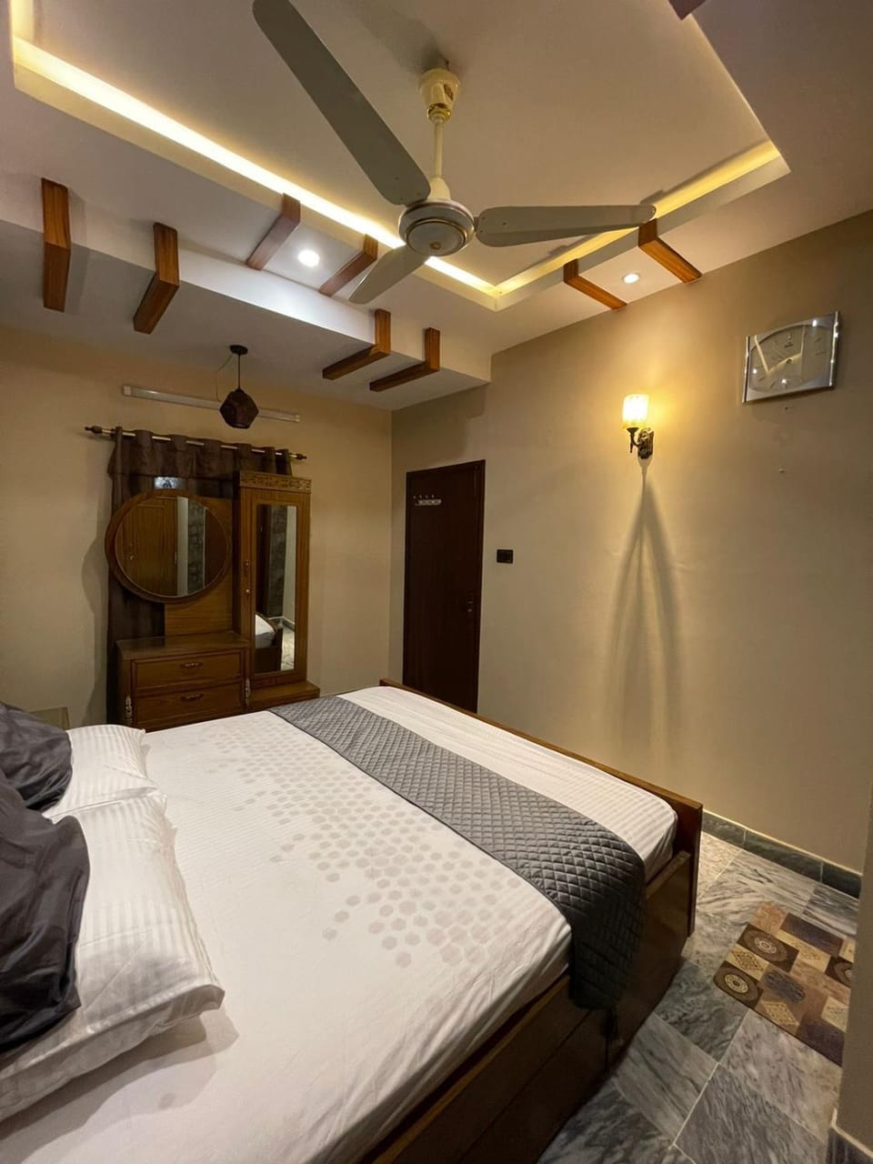 Bed, Photo of the whole room, Bedroom, air conditioner
