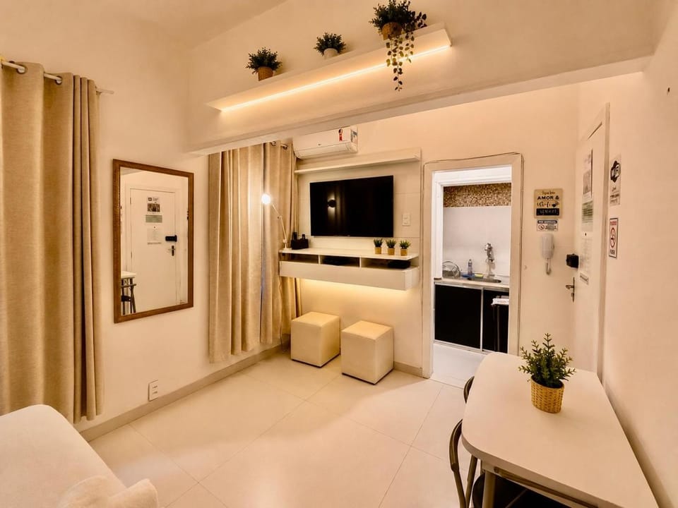205 Leblon Apartment in Rio de Janeiro