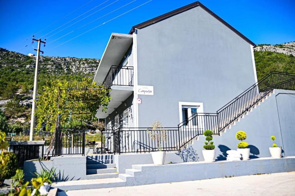 Property building, Natural landscape