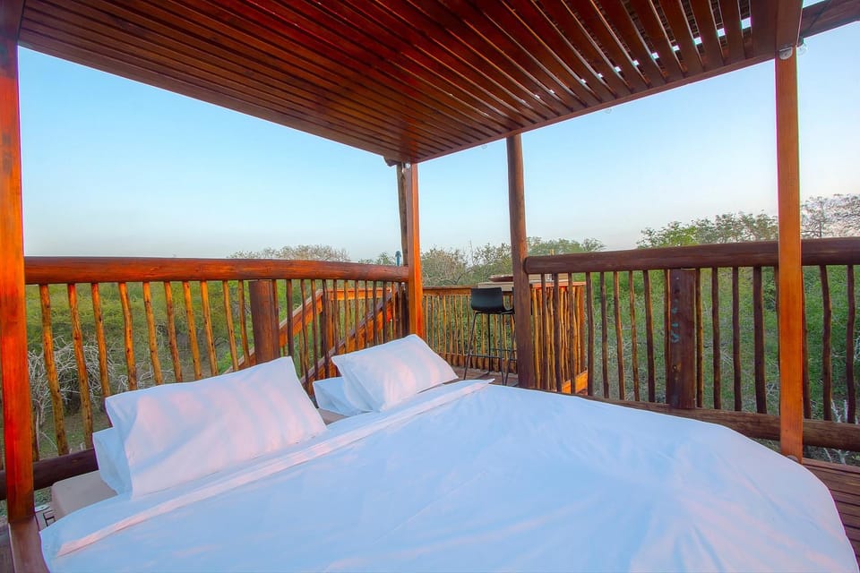 Patio, Bed, Day, Natural landscape, View (from property/room), Balcony/Terrace