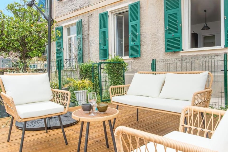 Les lucioles Apartment in Avenue du Carnier