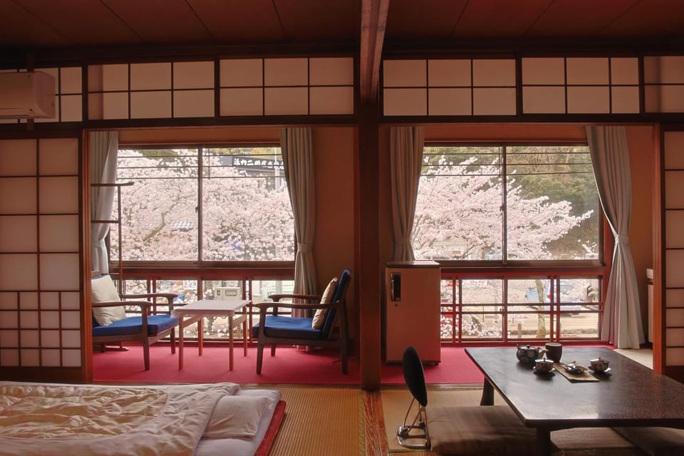View (from property/room), Photo of the whole room