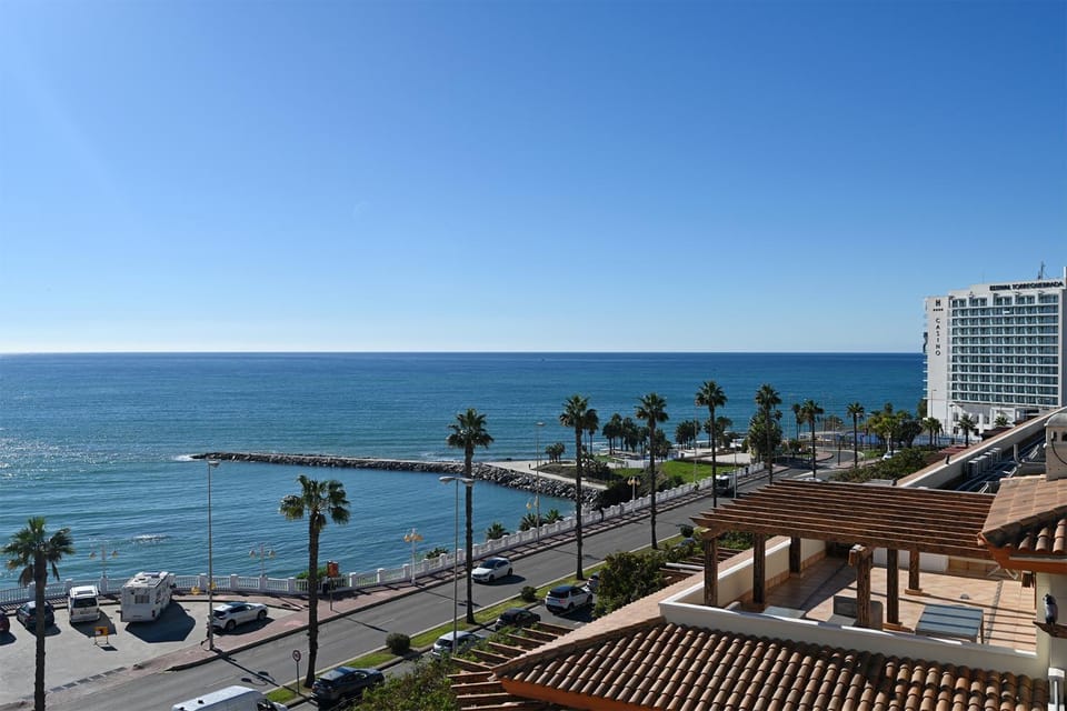 River view, Sea view