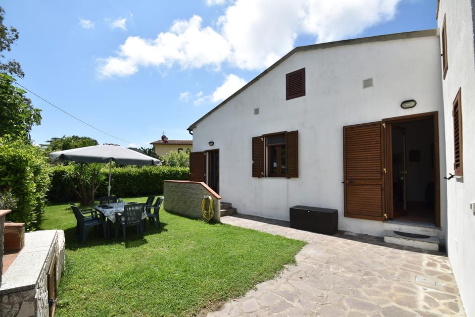 Property building, Garden, Garden view