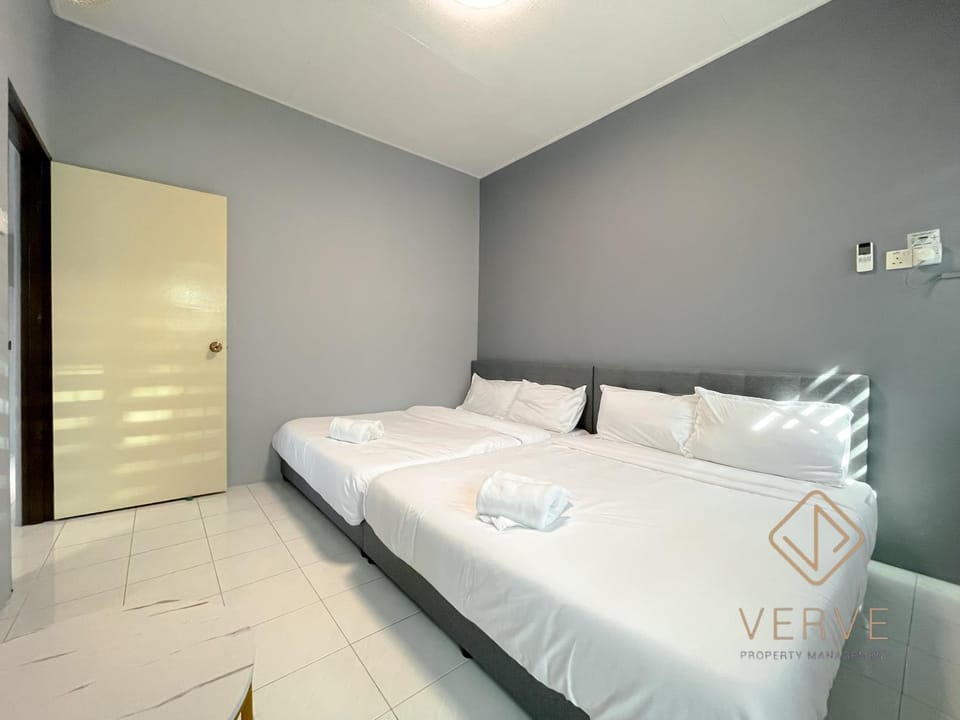 Taman Saikat IPOH Happy Suites by Verve(12 pax) House in Ipoh