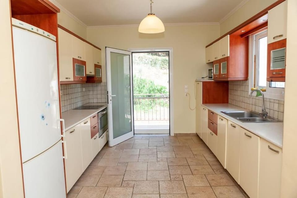 Athena's home for families, 50m from the beach! Apartment in Ligia