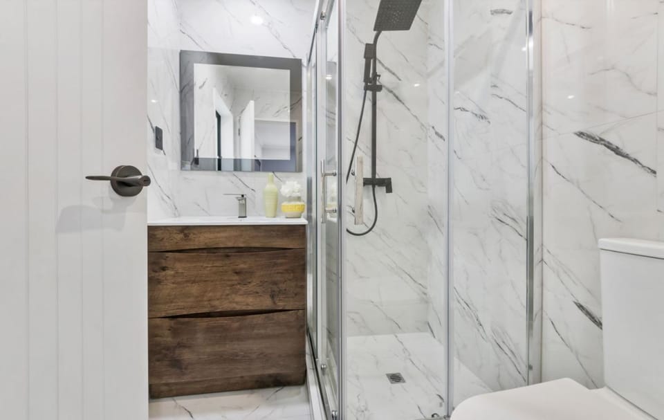 Shower, Bathroom