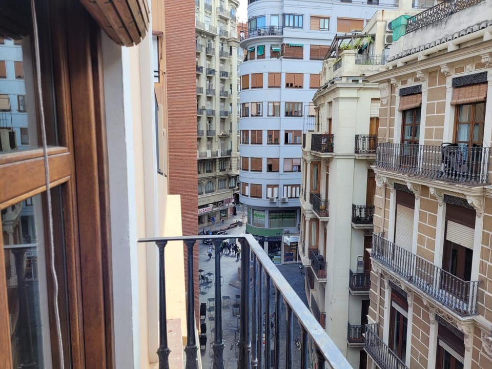 City view, Street view