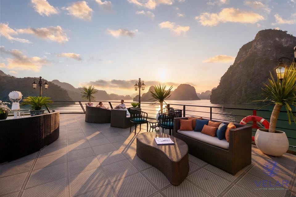Lounge or bar