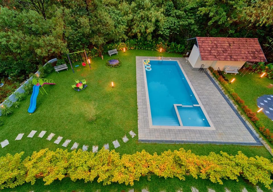 Natural landscape, Garden, Swimming pool, Swimming pool