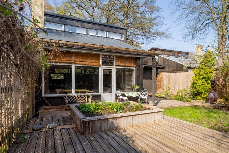 Patio, Day, Garden, Garden view