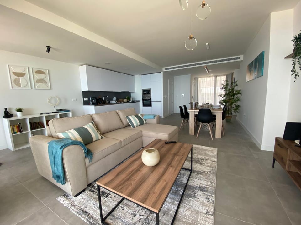 TV and multimedia, Dining area