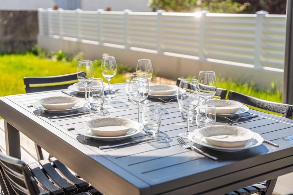 Patio, Garden, Dining area