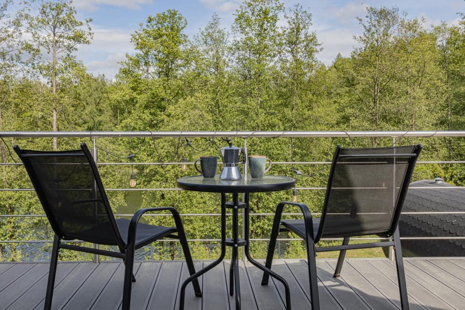 Patio, Spring, Day, Balcony/Terrace