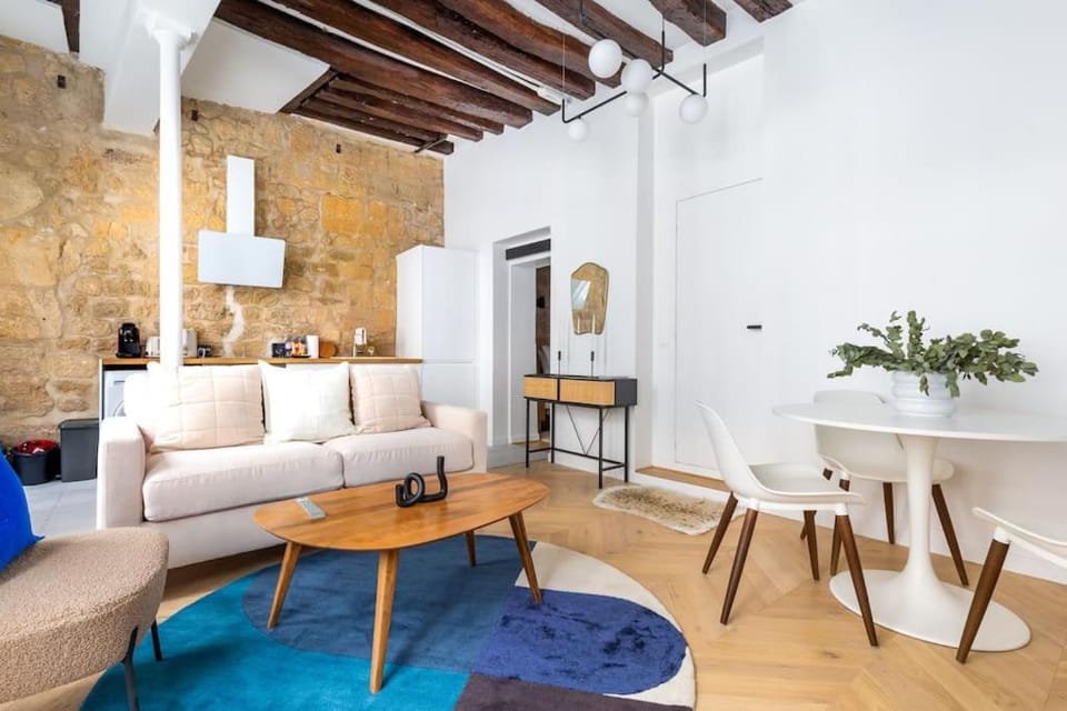 Typical Parisian Apart#Quatier Latin#Notre Dame# Apartment in Paris
