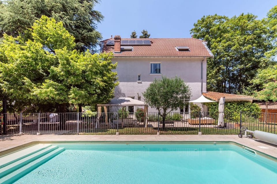 La Cloche - Family house with pool ang garden Villa in Tassin-la-Demi-Lune