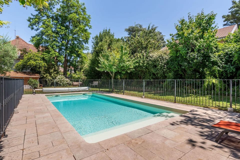 La Cloche - Family house with pool ang garden Villa in Tassin-la-Demi-Lune