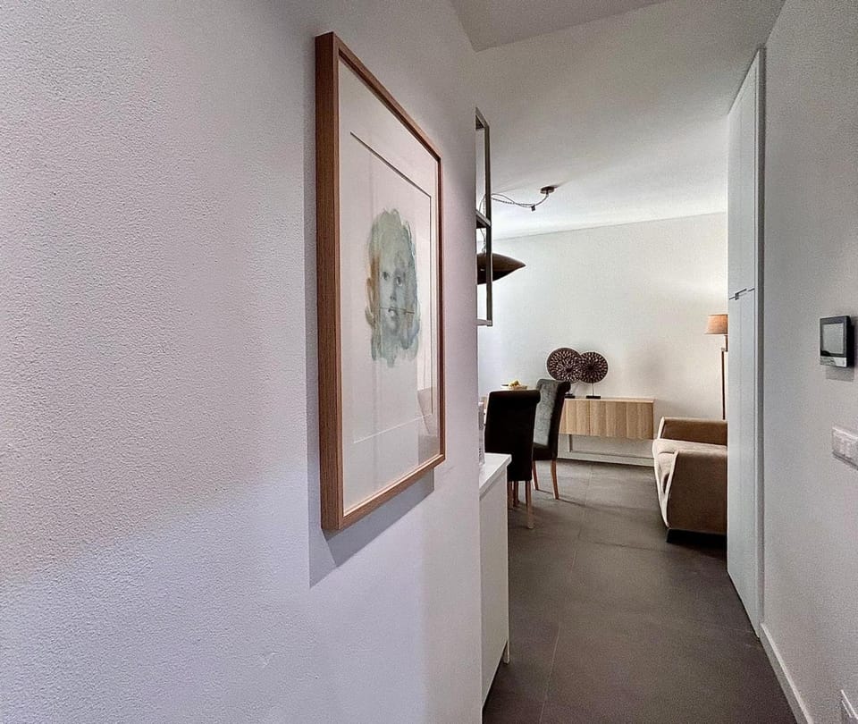 Living room, Photo of the whole room, Seating area