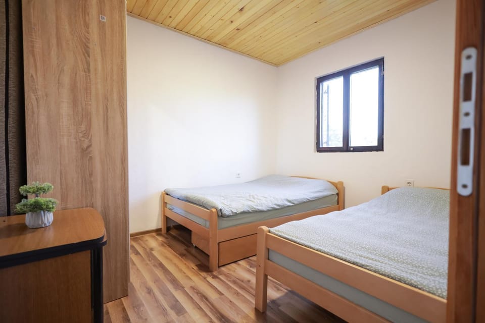 Vikendica Cemerno House in Montenegro