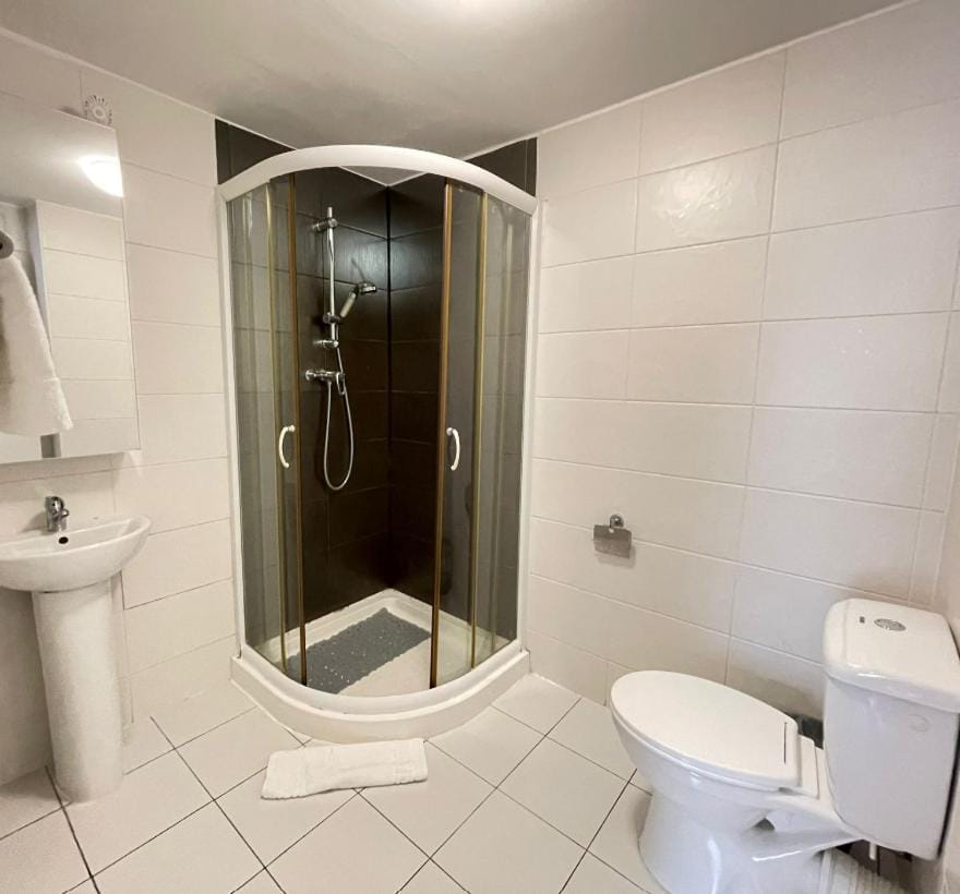 Shower, Toilet, Bathroom