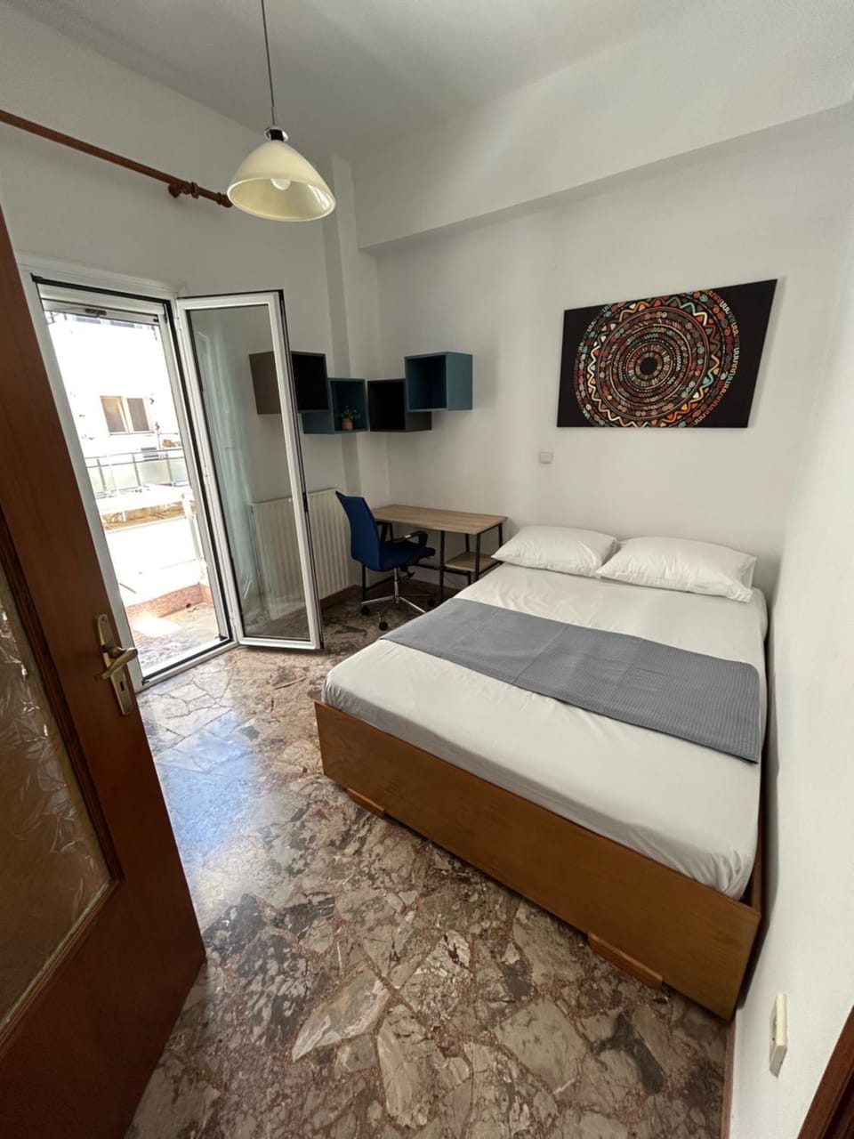 Bed, Photo of the whole room, wardrobe