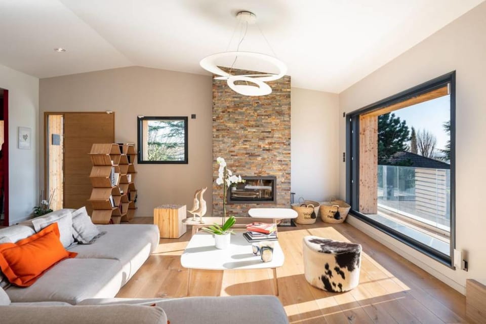 Les Muriers - Stunning wooden modern house Villa in Lyon
