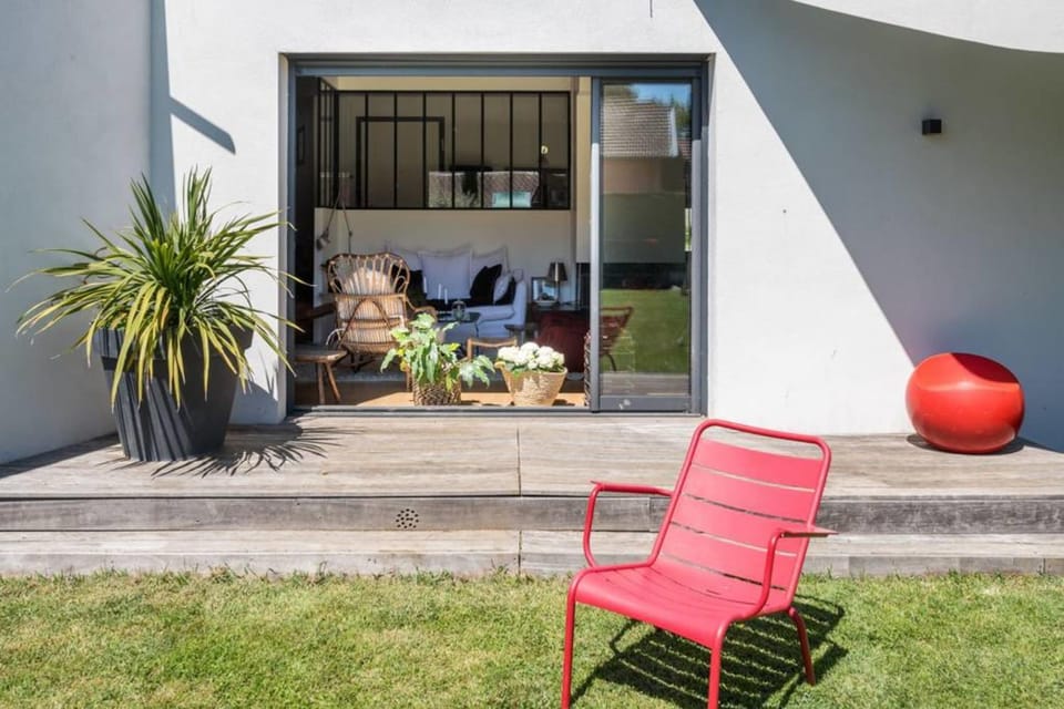 Togo - Stunning contemporary architect's house Villa in Tassin-la-Demi-Lune