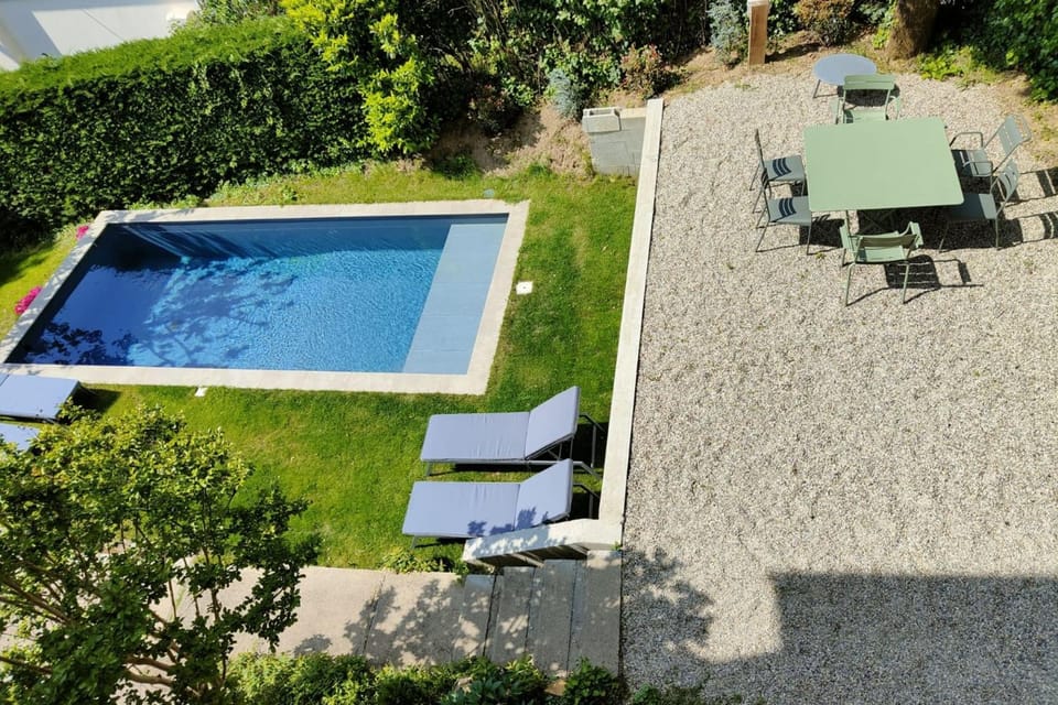 Villa les Roses - House with swimming pool and garden Villa in Lyon