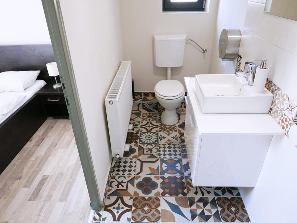 Toilet, Bathroom