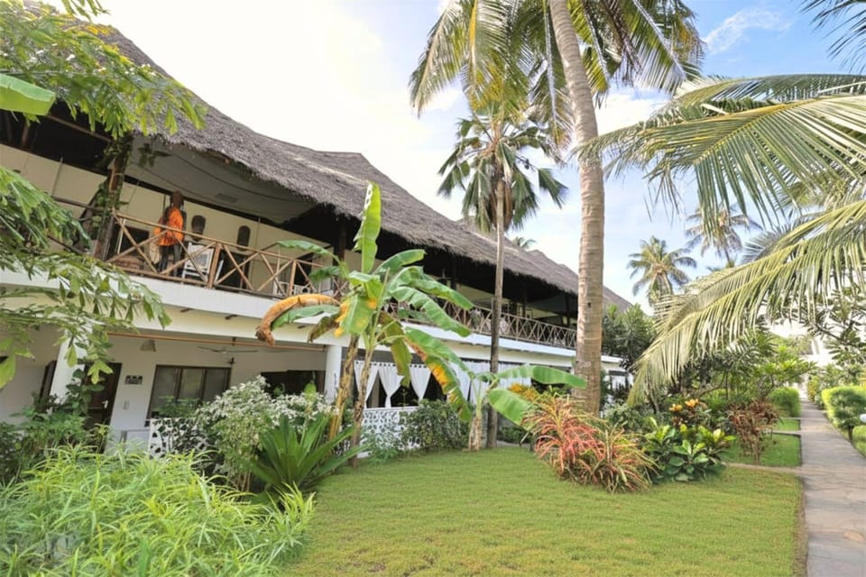 Property building, Garden, Garden, Garden view