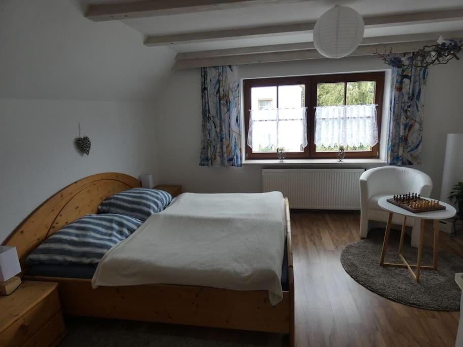 Bed, Photo of the whole room, Seating area, Bedroom