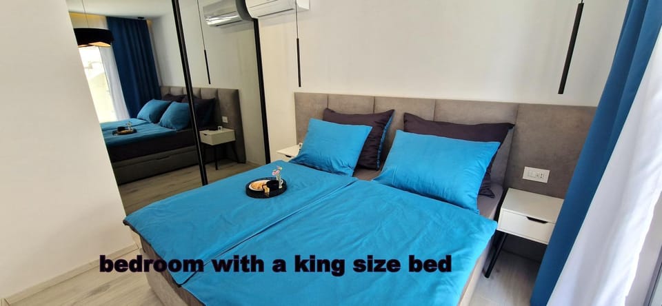Private fenced garden with BBQ area minutes from the beach - Urban Secret Kantrida Apartment in Rijeka