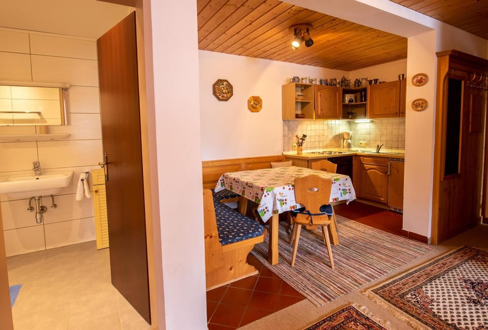 Chalet Alpine Royal A Top 2 Apartment in Salzburgerland